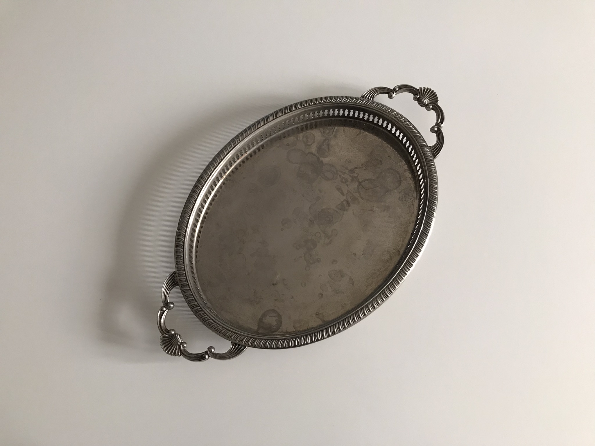 Áttört, ovális fémtálca (48 x 29 cm) - Image 3