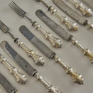 Evőeszközkészlet, extra díszes, ezüst nyelű, nemesi, antik, alpakka - 12 db-os