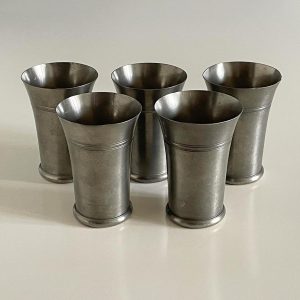 Pohárkészlet (5 db) - nagyobb méretű, egyszerűbb, íves aljú, ónból - 11 cm